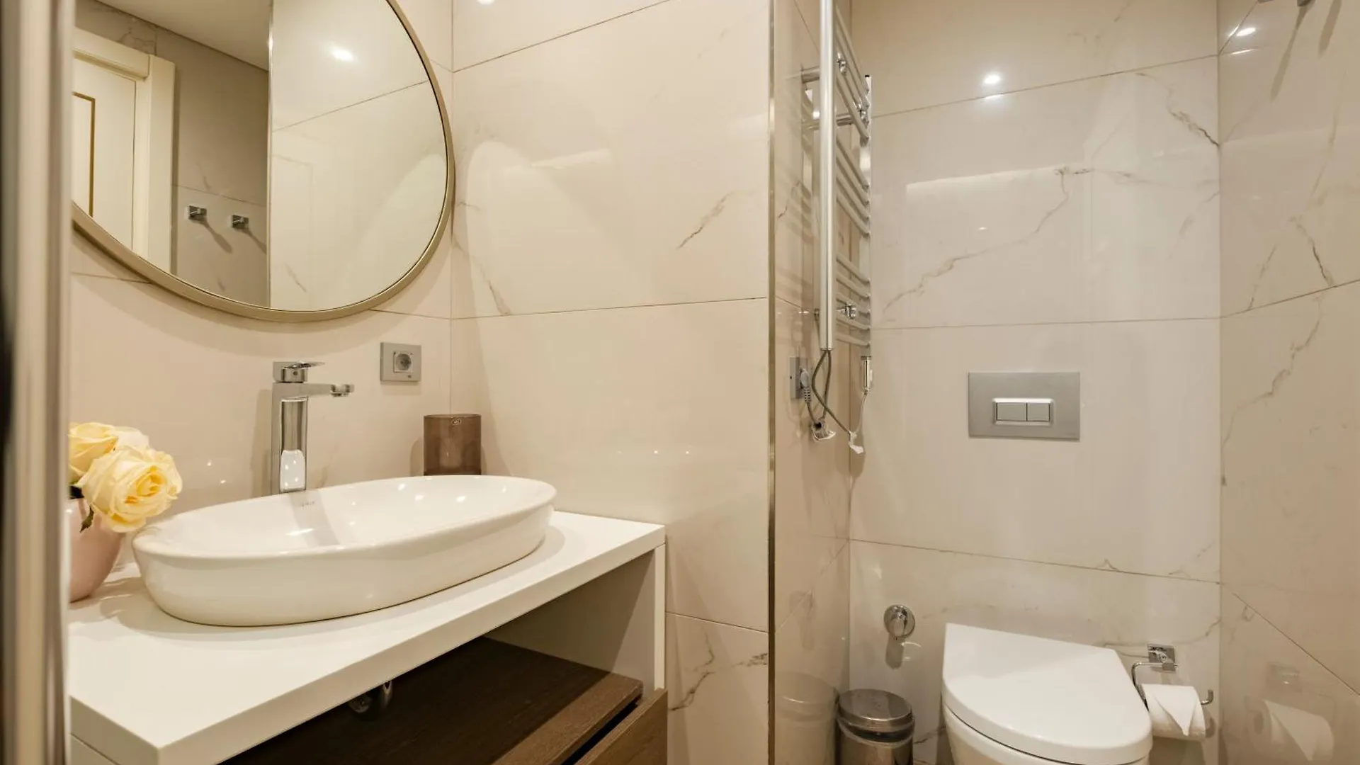 3-Bedroom New And Spacious Apartment 伊斯坦布尔 0*,